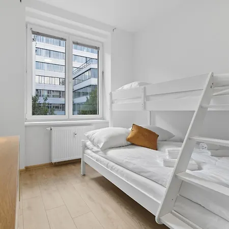 Apartament Family With Kitchen Near The Subway